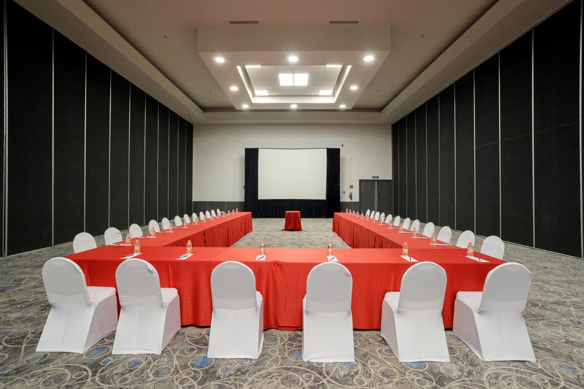 Real Inn Tijuana By Camino Real Hoteles Ngoại thất bức ảnh Meeting room